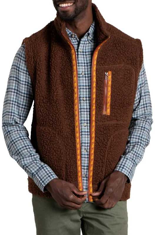 Discount Mania Sespe Sherpa Vest In Dark Roast